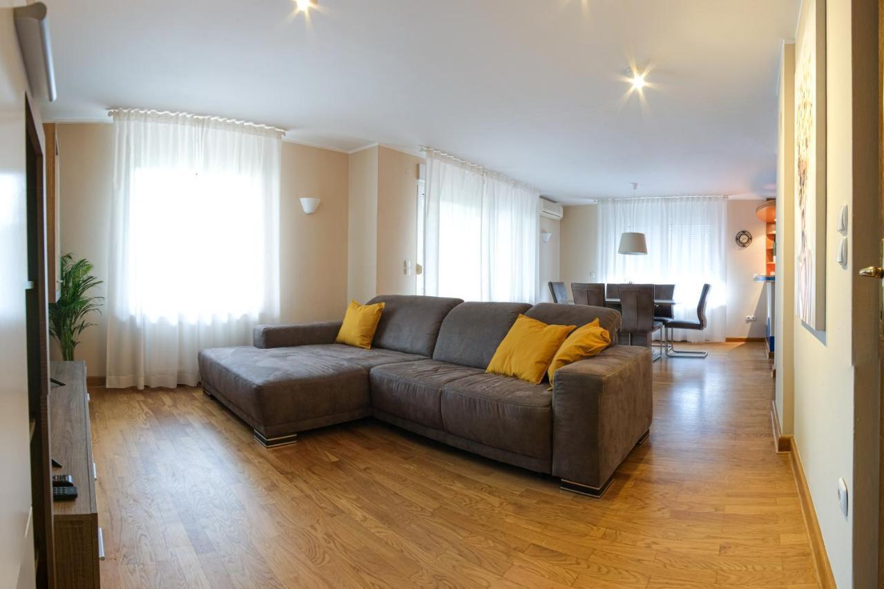 M16 Spacious And Bright Apartment Ljubljana Extérieur photo